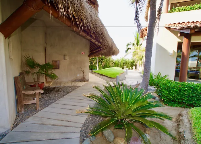 Palmas Luxury Hotel Zihuatanejo